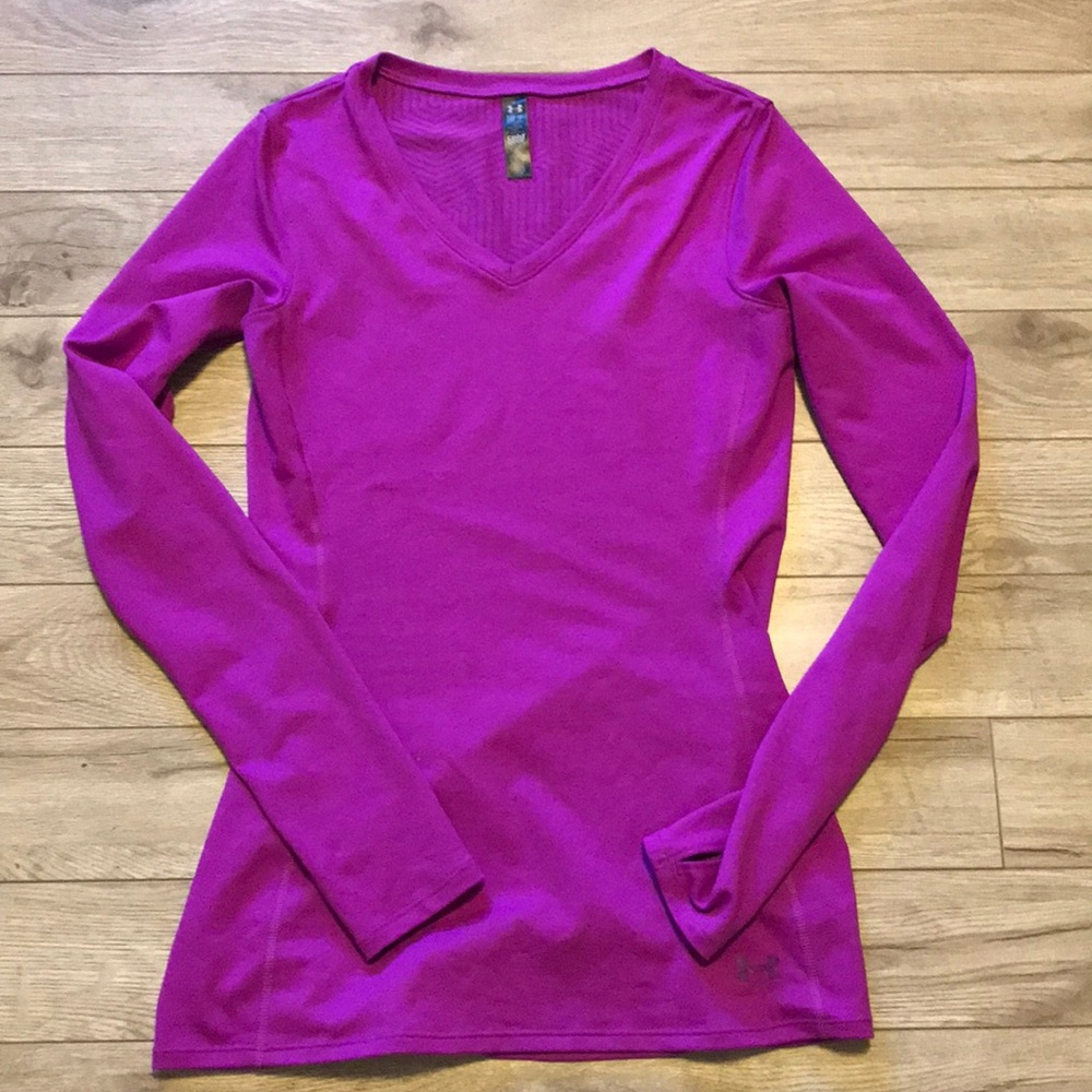 Size small Under Armour cold gear long sleeve